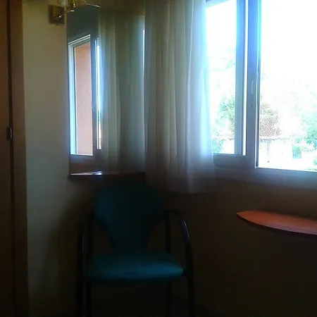 Fonda Finet Sant Feliu de Pallerols